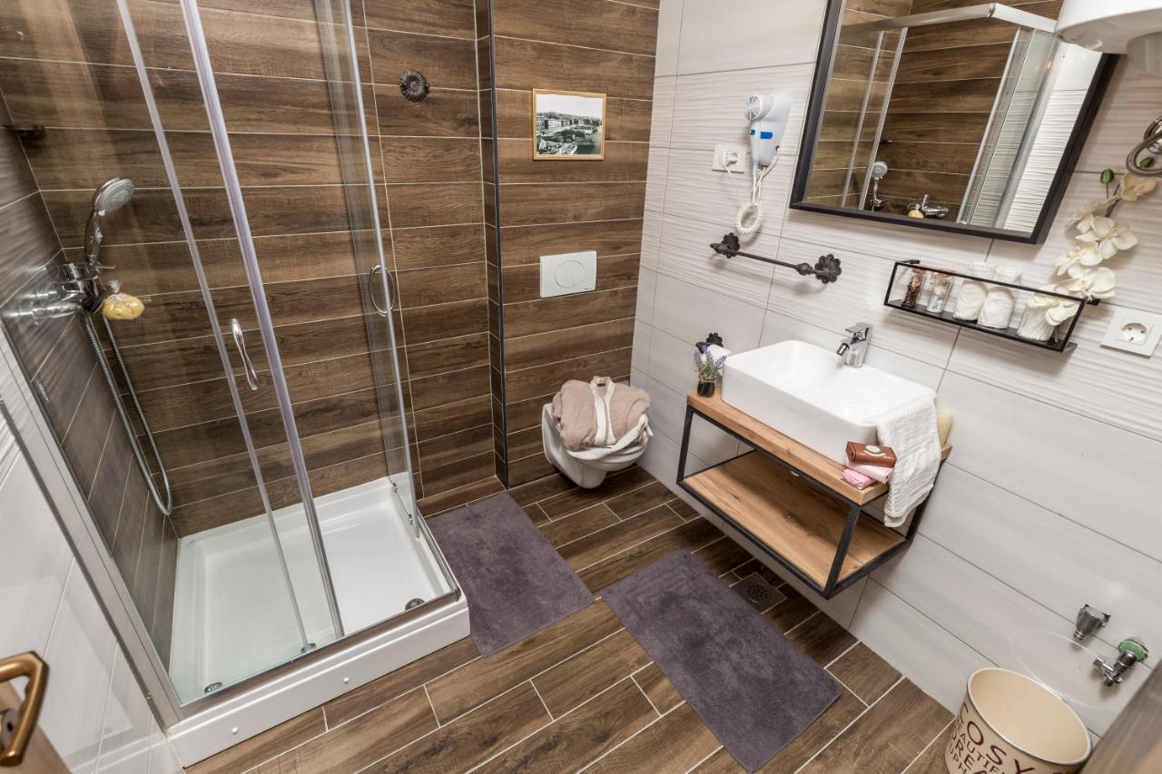4 Season Apartments Rijeka Extérieur photo