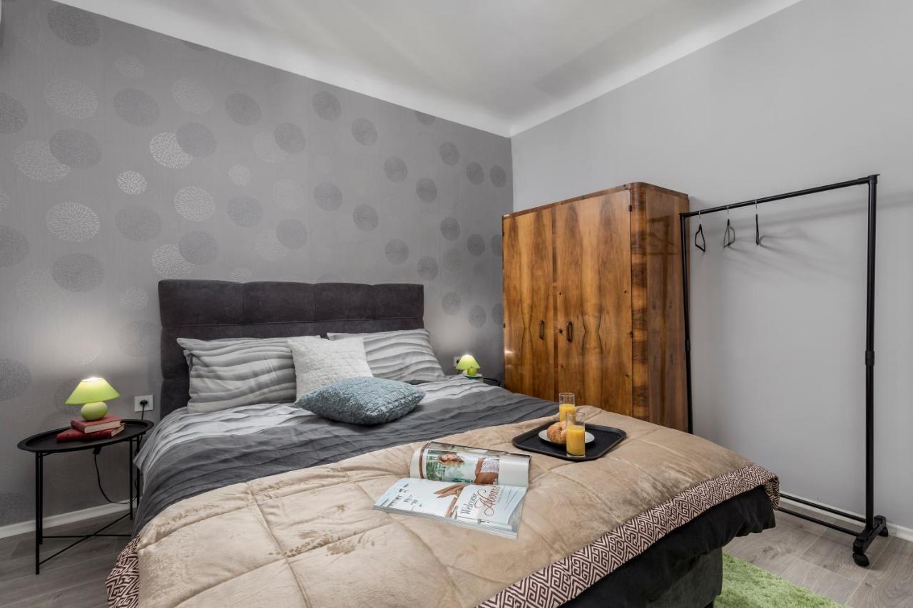 4 Season Apartments Rijeka Extérieur photo