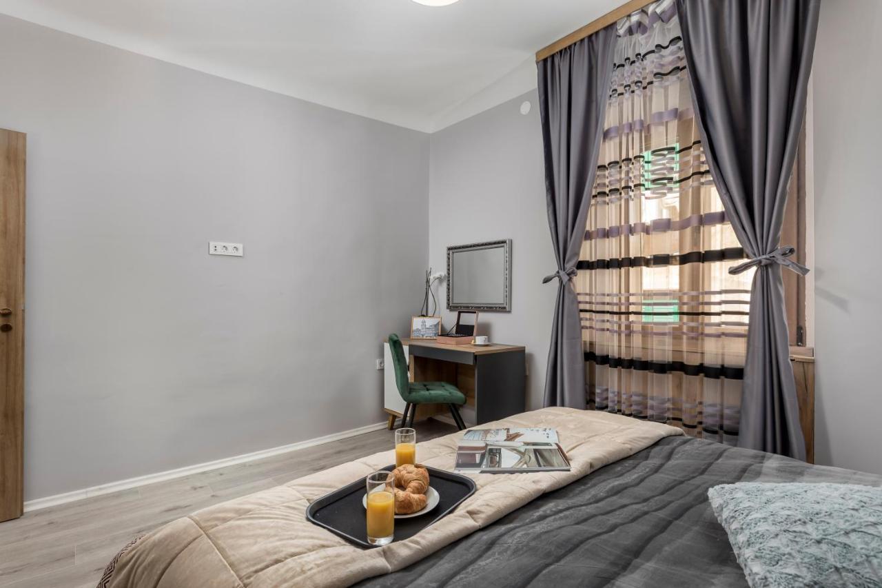 4 Season Apartments Rijeka Extérieur photo